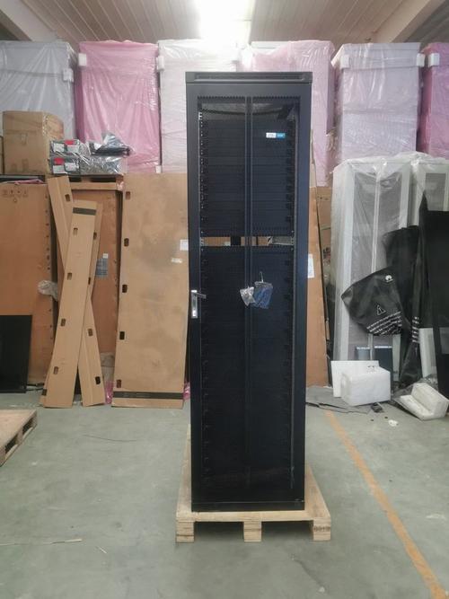 中兴42U网络机柜 600×1200mm规格在数据中心的核心优势与应用